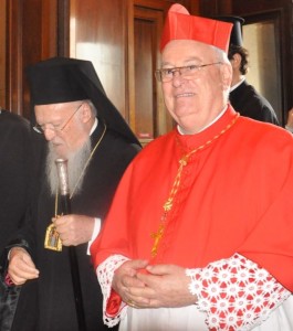 patriarca-bartolomeo-i-e-cardinale-bassetti-entrano-in-cattedrale-perugia