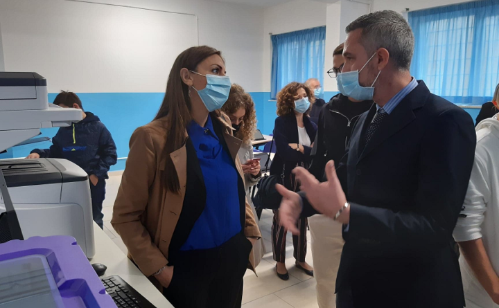 Passignano, Ascani ha inaugurato aula di robotica Istituto comprensivo Dalmazio Birago